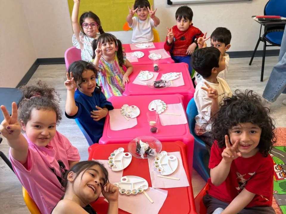 ساخت‌وساز و بازی گروهی کودکان